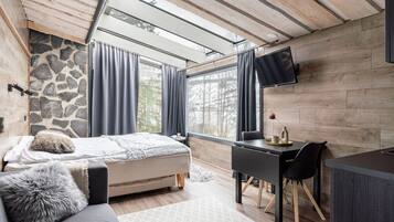 1 bedroom, desk, free WiFi, bed sheets