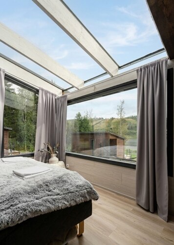 Cozy Suite on Himosranta with Lake Views & Hot Tub