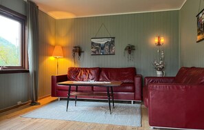 Fireplace - Cozy home in Elvegard with sauna (Elvegard)