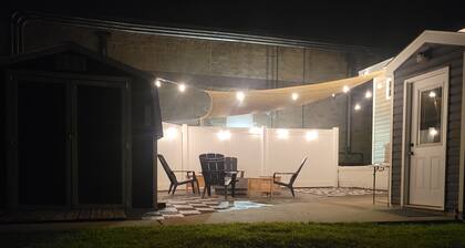 Urban Oasis: Cozy 2-bedroom apartment in the center of Saint Joseph