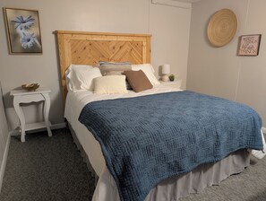 2 chambres, fer et planche à repasser, Wi-Fi gratuit, draps fournis