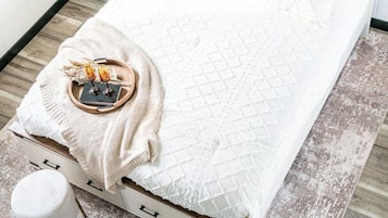 2 室のベッドルーム、WiFi (無料)、ベッドシーツ
