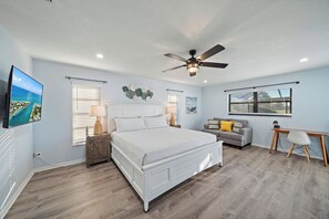 3 bedrooms, desk, free WiFi, bed sheets