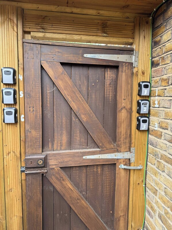 Room, 1 Bedroom | Exterior detail