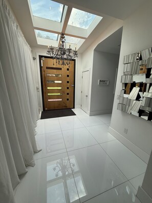 Interior - Luxurious Entertainment Mansion (Dade City)