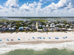 Beach nearby - A Nauti Sunset 4 BD 3.5 BA Amazing Intracoastal Waterway Views & Elevator (Surf City)