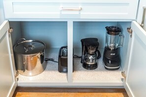 Kaffee und/oder Kaffeemaschine