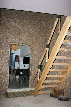 Unclassified image, 2 of 52, button
