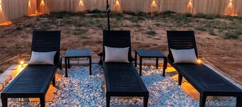 Mini Oasis—Hot tub•Fire Pit•Bar+Lounge