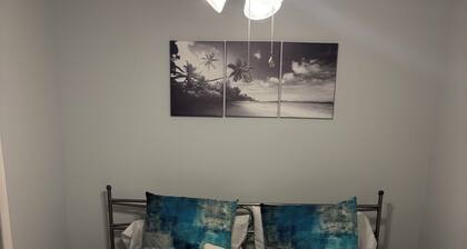 Cozy One Bedroom Suite for Ryder Cup