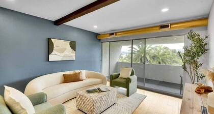 Echo Lake view condo - newly renovated - centrally located