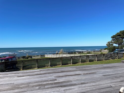 Escape to Paradise – Spacious 4-Bedroom Beachfront Retreat at Mataikona Beach