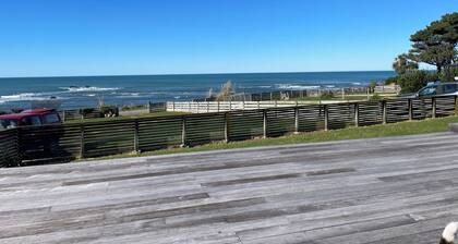 Escape to Paradise – Spacious 4-Bedroom Beachfront Retreat at Mataikona Beach