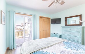 4 bedrooms, free WiFi, bed sheets - Whaler's Inn - Corolla, Whalehead, Ocean View, Beach 320 Yds, Pool, Hot Tub, Pets OK, Flex Stays (Corolla)