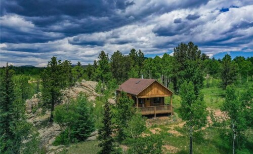 Phantom Canyon Resort