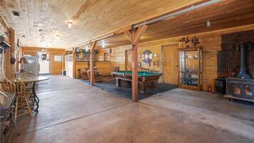Appartement Standard, patio, vue montagne | Salle de jeux