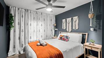 3 bedrooms, iron/ironing board, free WiFi, bed sheets