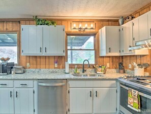 Microwave, oven, stovetop, dishwasher