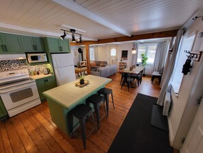 Micro-ondes, four, plaque de cuisson, lave-vaisselle