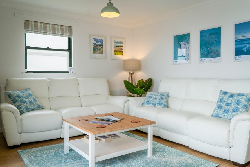3 St Bride's Bay View - 3 Bedroom - Broad Haven - Little Haven