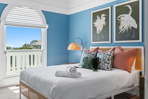 4 bedrooms, desk, iron/ironing board, travel cot