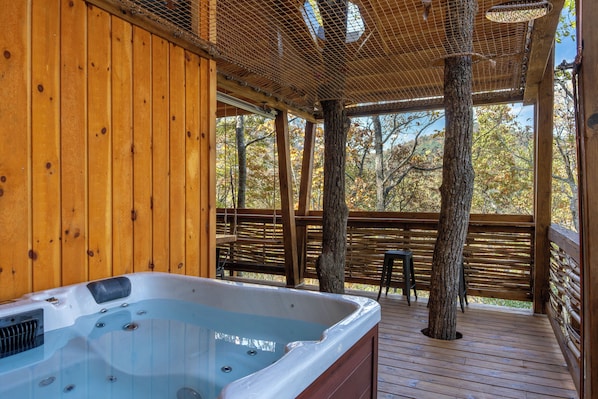 Bain à remous extérieur