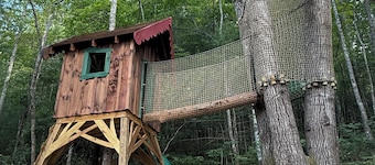 The Cūbus Treehouse, The Cūbus - by Highlands Treehouse Retreat