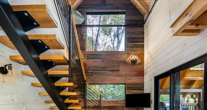 The Carpentree Treehouse, The Carpentree - by Highlands Treehouse Retreat