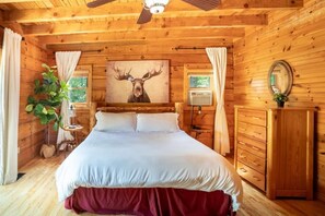 6 bedrooms, iron/ironing board, free WiFi, bed sheets