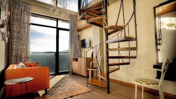 Deluxe Studio | Memory-foam beds