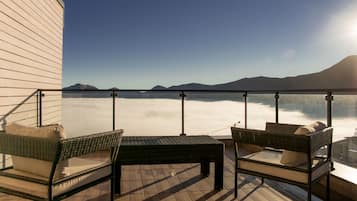 Deluxe Double Room, Mountain View | Memory-foam beds