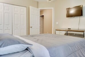 3 bedrooms, iron/ironing board, free WiFi, bed sheets