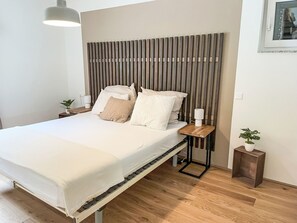 2 Schlafzimmer, Schreibtisch, Internetzugang