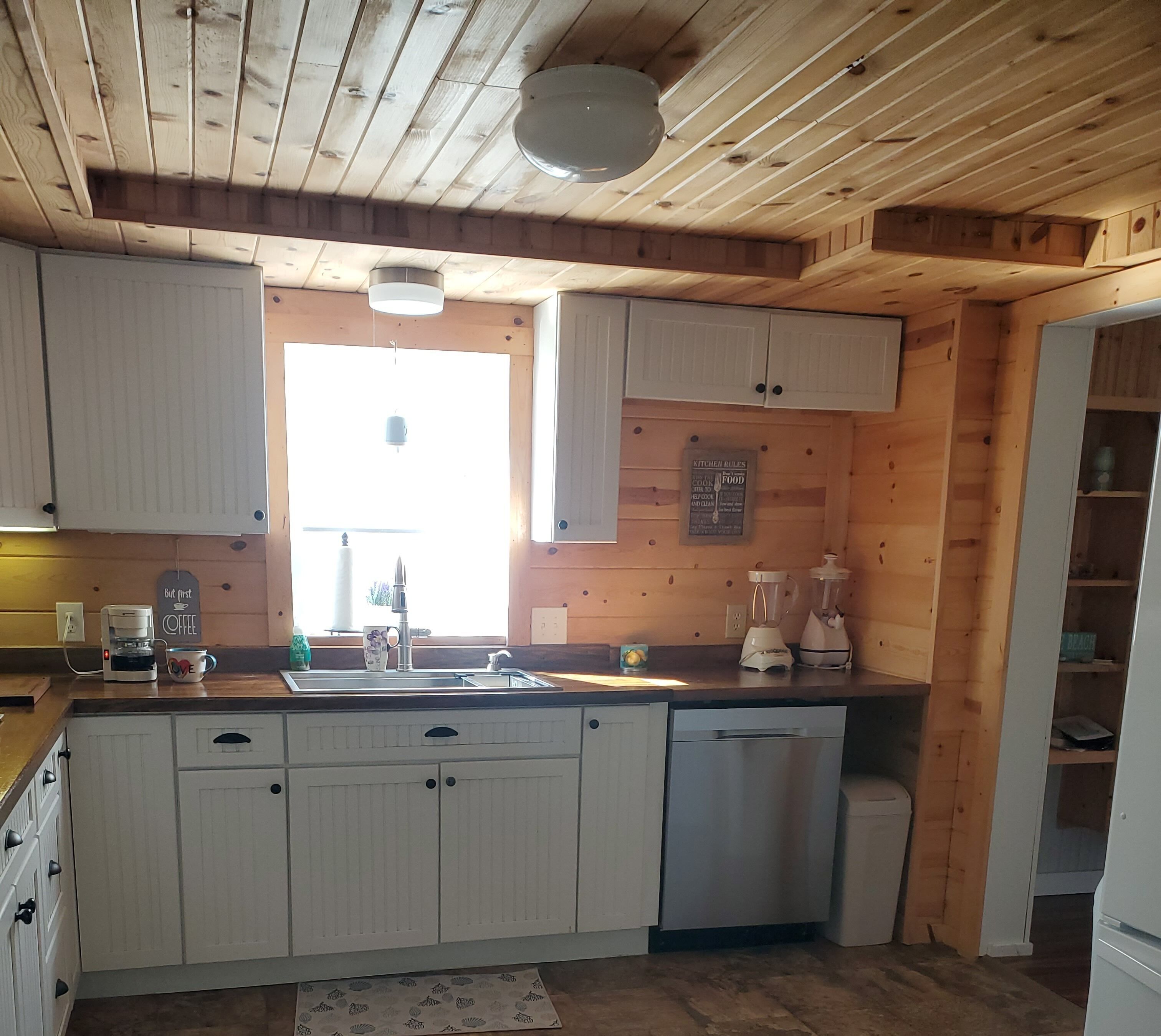 Microondas, horno, parrilla de estufa y lavavajillas 