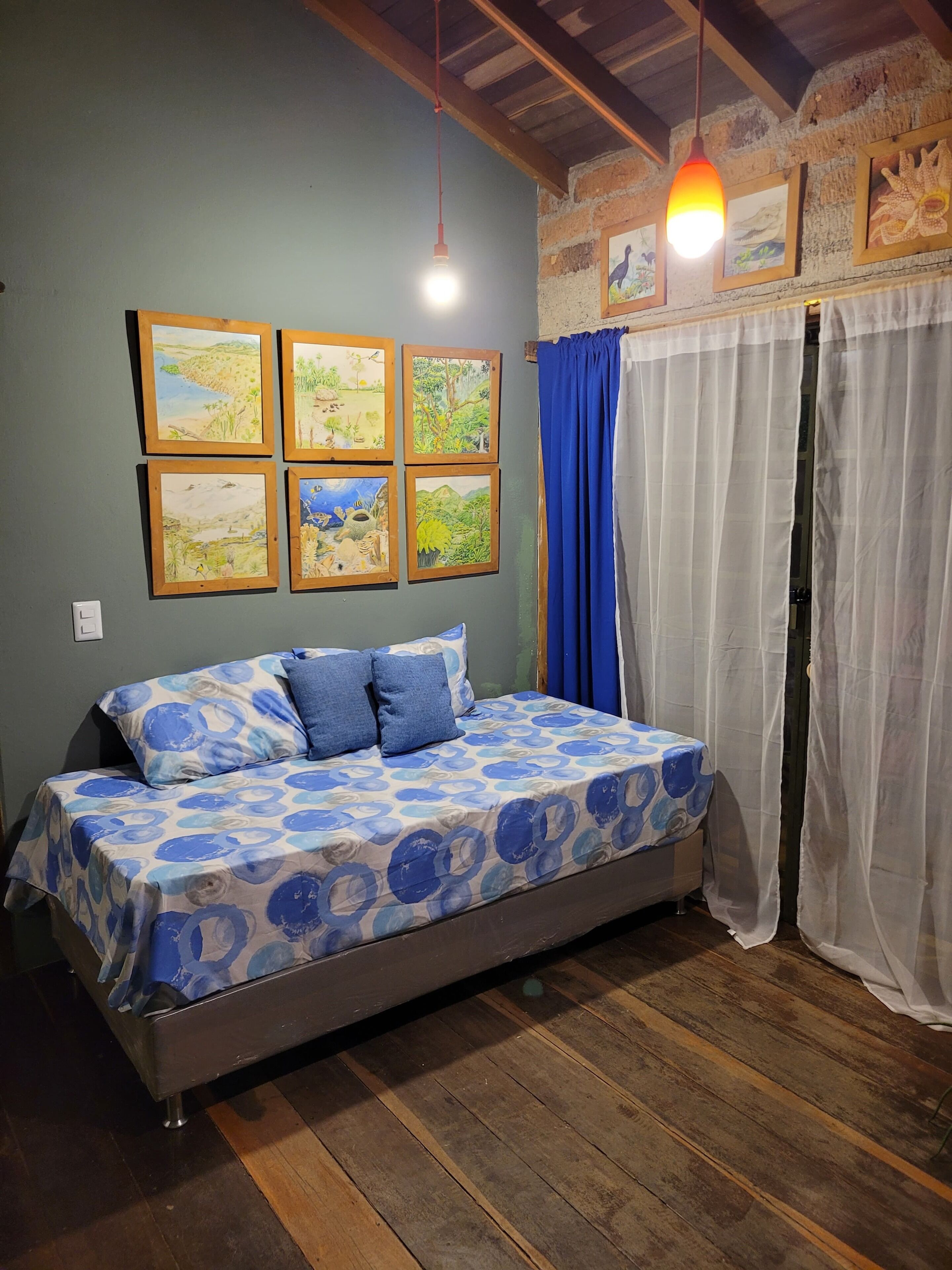 3 bedrooms, WiFi, bed sheets