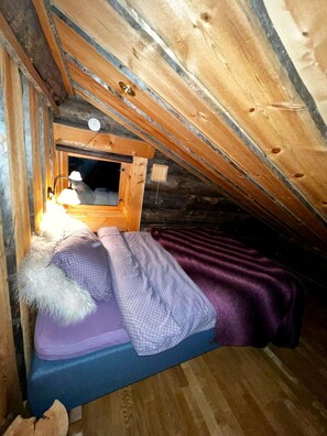 4 bedrooms, WiFi, bed sheets