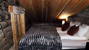 4 bedrooms, WiFi, bed sheets