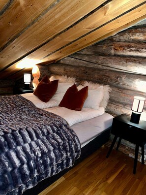 4 bedrooms, WiFi, bed sheets