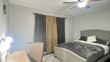 4 bedrooms, iron/ironing board, WiFi, bed sheets
