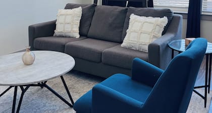 Luxury 2-Bedroom Retreat Minutes from TCU Campus