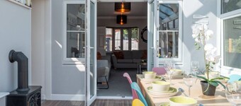 The Rainbow Retreat • Sleeps 11