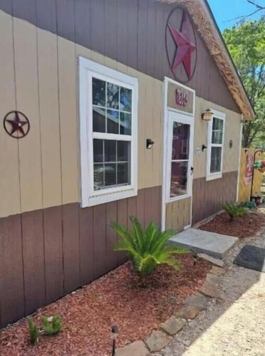 Great gameroom in the Country close to Texas A&M.