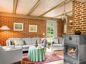 TV, fireplace - "Hilaria" - 2.1km from the sea by Interhome (Asaa)