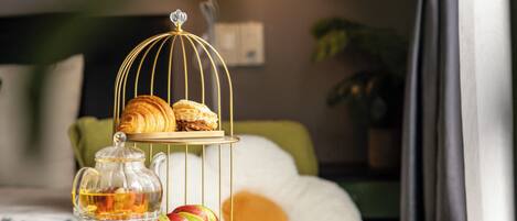 Deluxe dubbelrum för 1 person - balkong - utsikt mot staden | Strykjärn/strykbräda och gratis wi-fi