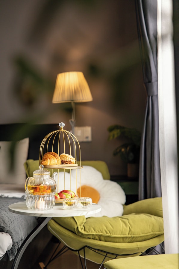 Deluxe Double Room Single Use, Balcony, City View | Iron/ironing board, free WiFi