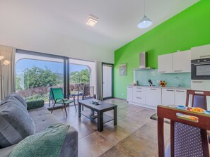 TV - Suites Sunny Hill by Interhome (Moncarapacho/Olhão)