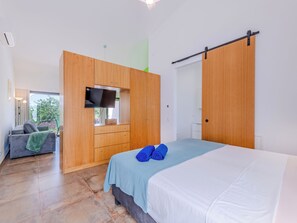 1 chambre, bureau, accès Internet
