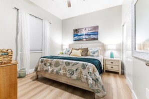 6 bedrooms, iron/ironing board, free WiFi, bed sheets