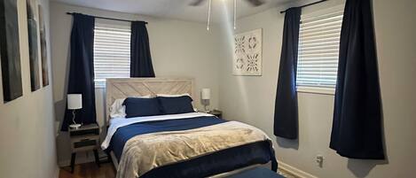 3 habitaciones, tabla de planchar con plancha y wifi gratis