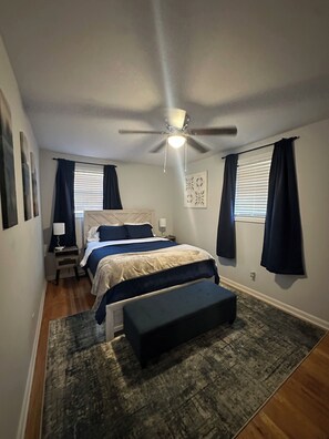 3 chambres, fer et planche à repasser, Wi-Fi gratuit, draps fournis